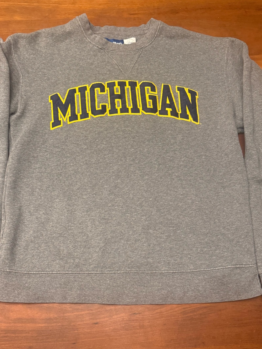 MICHIGAN Unisex Grey Sweatshirt Gear for Sports Size Small EUC